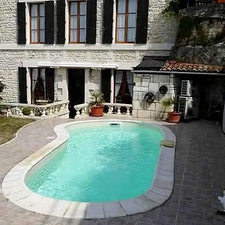 Guest house La Maison De L'aubepin *
