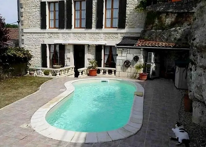 Casa de hóspedes La Maison De L'aubepin 3*