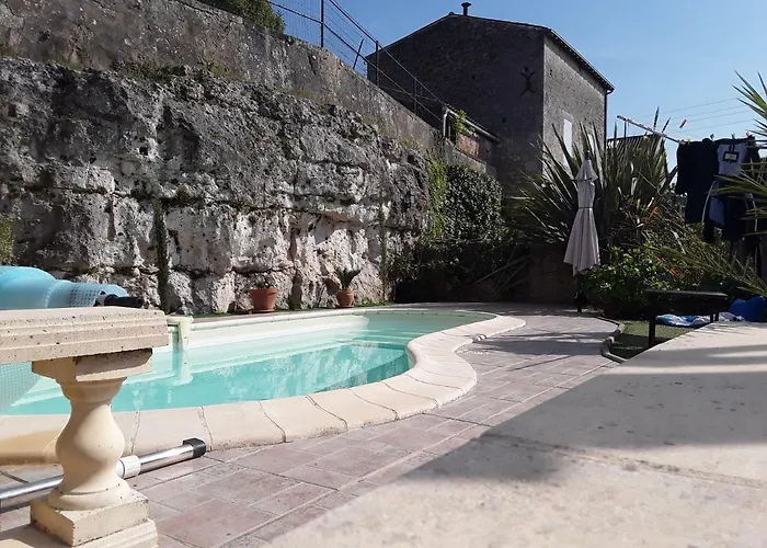 Casa de hóspedes La Maison De L'aubepin 3*